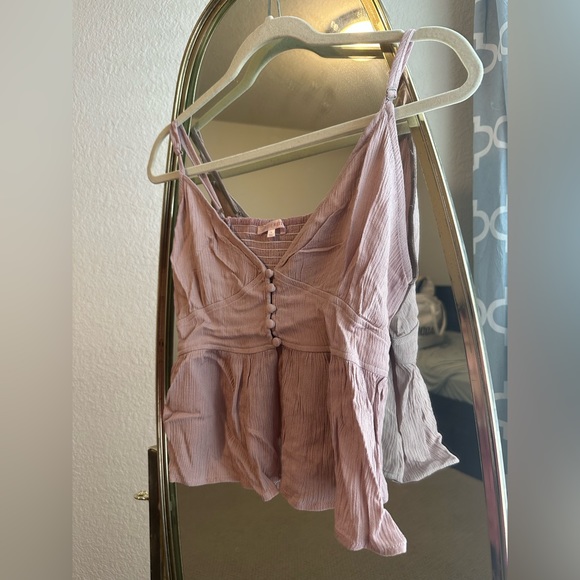 Pink top - Picture 3 of 4